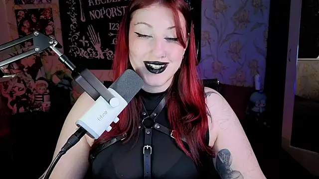 Kimpossible1 online show from March 30, 1:33 pm