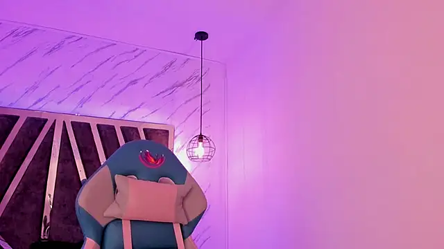 Queen perla  online show from September 22, 4:16 pm