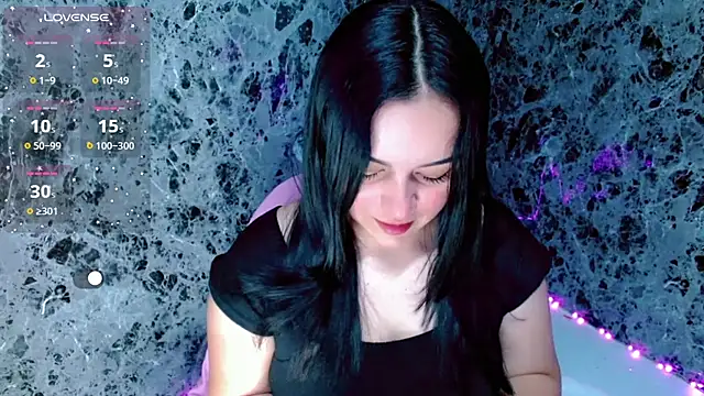 Lanna belle28 online show from December 22, 1:58 pm