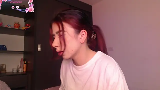 Snapshot of Your_rosalie chatting on September 25, 3:49 am Your rosalie online show from September 25, 3:49 am