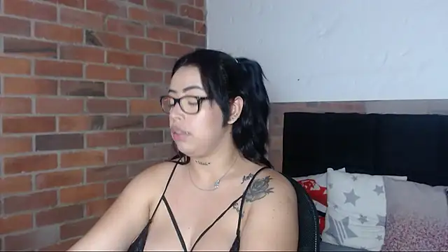 salome  hills1 online show from September 25, 7:12 pm