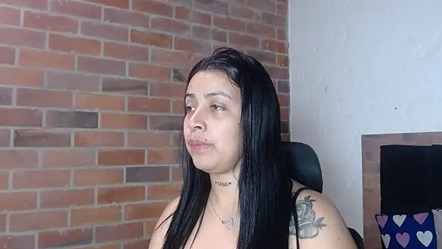 salome  hills1 online show from June 15, 7:58 pm