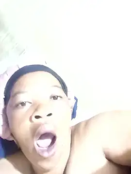 FreakyAngel3X online show from January 14, 10:04 pm