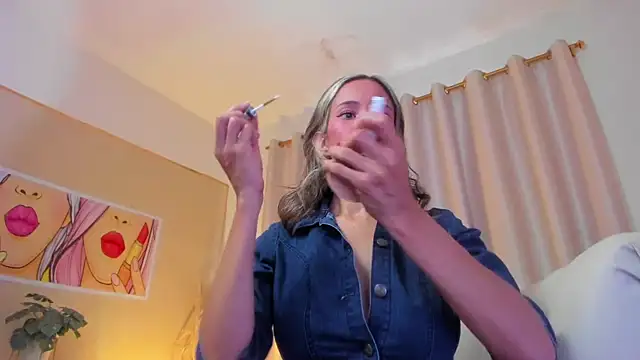 Snapshot of SkiinnyAna chatting on September 17, 7:34 pm SkiinnyAna online show from September 17, 7:34 pm