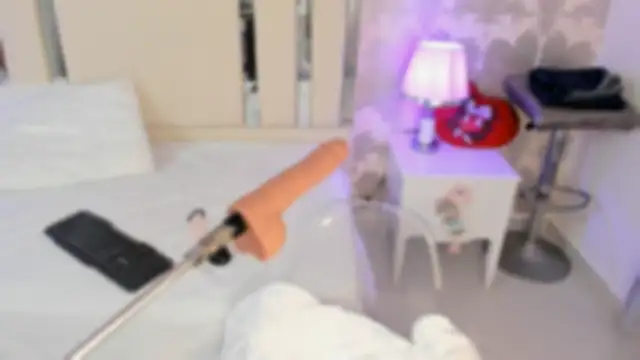 Miliaangeles online show from December 5, 1:01 pm