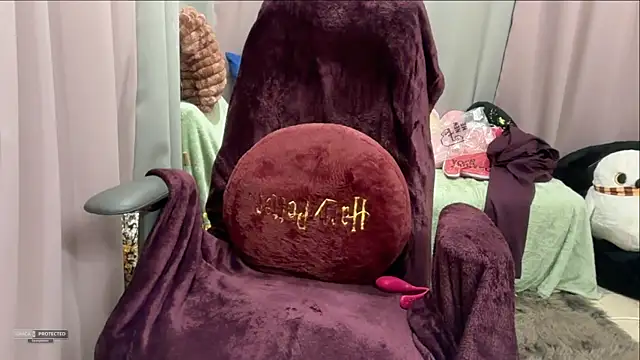 Unique-Beauty online show from February 28, 5:01 pm