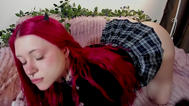 vergillhell online show from December 17, 8:40 am