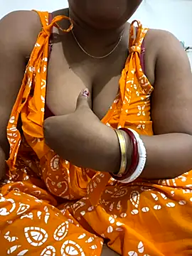 Snapshot of Miss-khwahish chatting on October 24, 10:33 am Miss-khwahish online show from October 24, 10:33 am