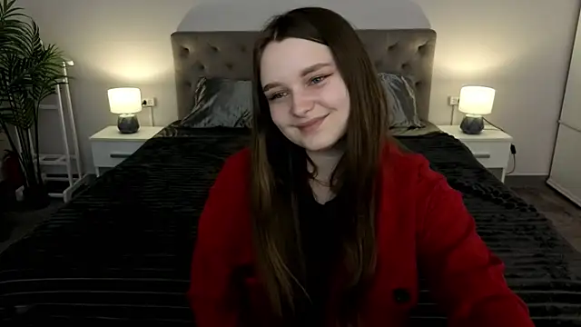 MagicPeachh  online show from March 11, 2:53 pm