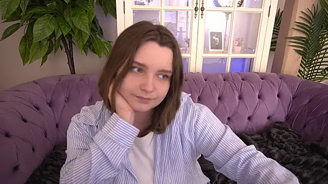 MagicPeachh  online show from May 29, 12:47 pm