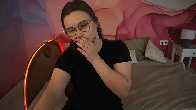 Snapshot of MagicPeachh_ chatting on September 22, 12:58 pm MagicPeachh online show from September 22, 12:58 pm