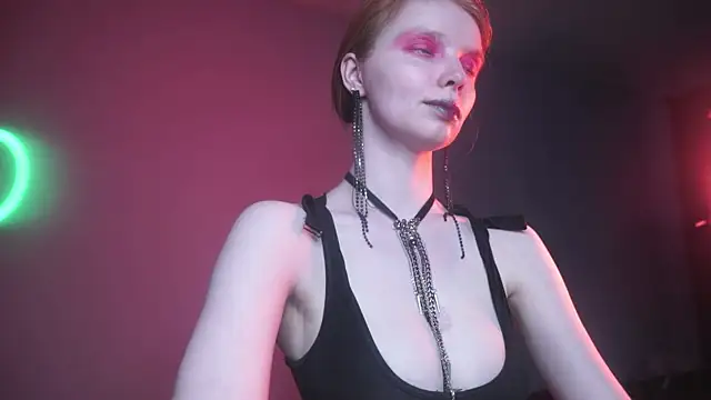 Snapshot of ginger_hugs chatting on September 17, 10:19 pm ginger hugs online show from September 17, 10:19 pm