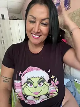 Milk chloe online show from February 5, 7:28 pm