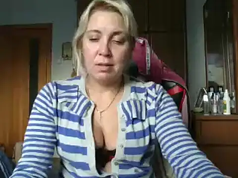 IrinaB1 online show from October 4, 1:39 pm