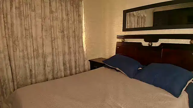 Snapshot of Susana_hank2 chatting on September 30, 7:30 pm Susana hank2 online show from September 30, 7:30 pm