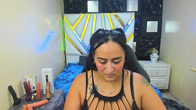 NikolPervertUnlimit online show from April 10, 11:00 pm