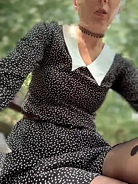 Snapshot of Crazy-Rosa chatting on September 11, 6:36 am Crazy-Rosa online show from September 11, 6:36 am