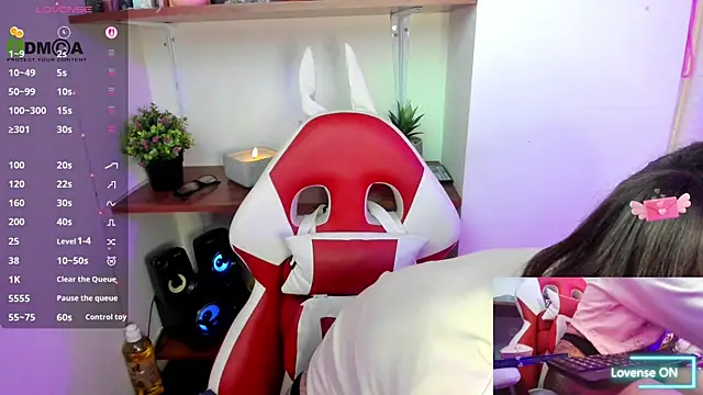 sweetlittlelisa online show from November 4, 10:15 pm