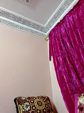 LoNa-daloua online show from February 13, 10:11 pm