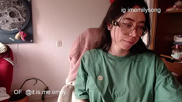 emily pearl  online show from February 7, 8:13 pm