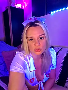 SpicyVicky online show from February 17, 5:40 am