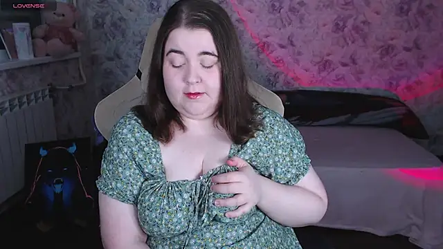 Estelle Hicks online show from May 26, 7:13 pm