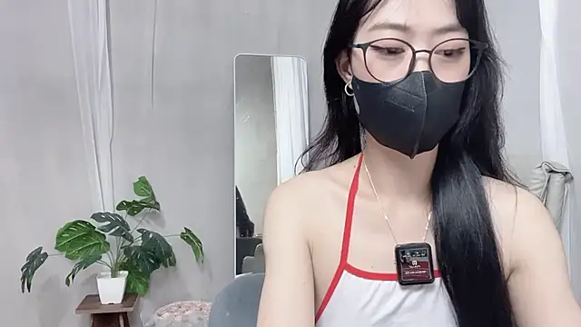 Snapshot of _minji_bae chatting on September 25, 8:57 am  minji bae online show from September 25, 8:57 am