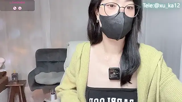 Snapshot of _minji_bae chatting on October 25, 2:03 pm  minji bae online show from October 25, 2:03 pm