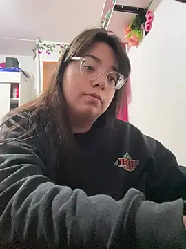 indiegirl666 online show from February 24, 3:38 am