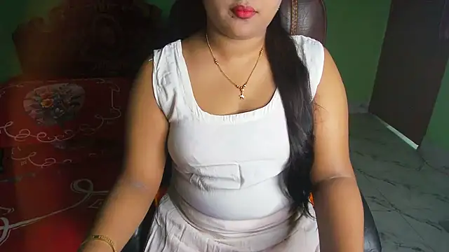 BengaliQueenStar online show from April 12, 4:10 pm
