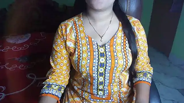 BengaliQueenStar online show from May 9, 7:27 pm