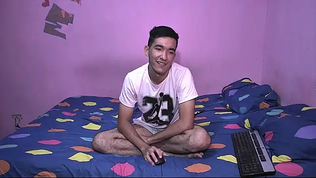 Sweetiefoxxx online show from March 15, 8:00 pm