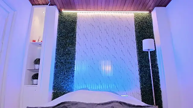 violet scott online show from September 16, 10:56 am