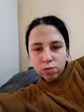 Snapshot of Gussie_Bridie chatting on October 22, 4:39 am Gussie Bridie online show from October 22, 4:39 am