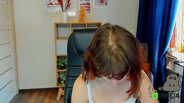 Snapshot of Alina_Mills chatting on October 8, 9:35 am Alina Mills online show from October 8, 9:35 am