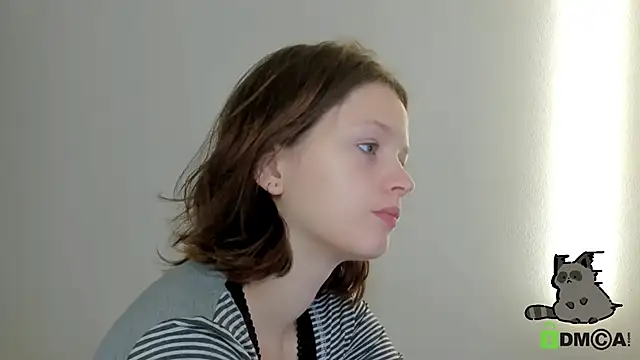 Snapshot of Alina_Mills chatting on September 10, 8:36 am Alina Mills online show from September 10, 8:36 am