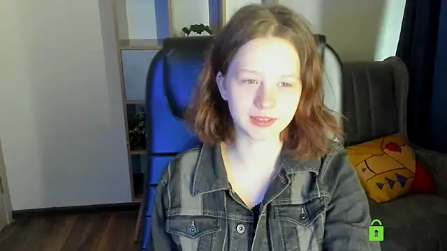 Snapshot of Alina_Mills chatting on September 16, 8:00 am Alina Mills online show from September 16, 8:00 am