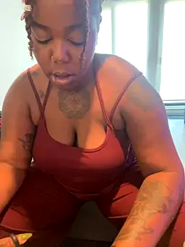 Snapshot of Goddess_Nafeesha chatting on September 24, 8:52 pm Goddess Nafeesha online show from September 24, 8:52 pm