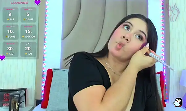 ThyaraJhons online show from October 7, 12:20 pm