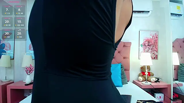 ThyaraJhons online show from February 18, 11:53 am