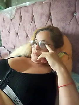 natally ross21 online show from February 6, 2:42 pm