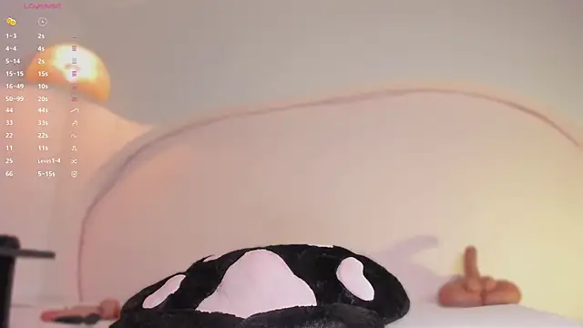 katiepeach  online show from September 15, 2:14 pm