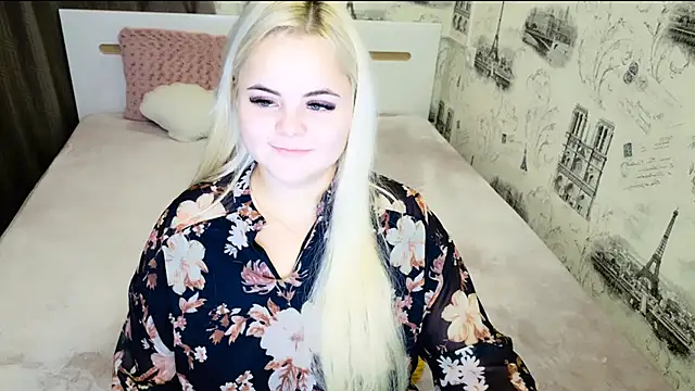 lovely-eyes online show from November 11, 8:17 pm