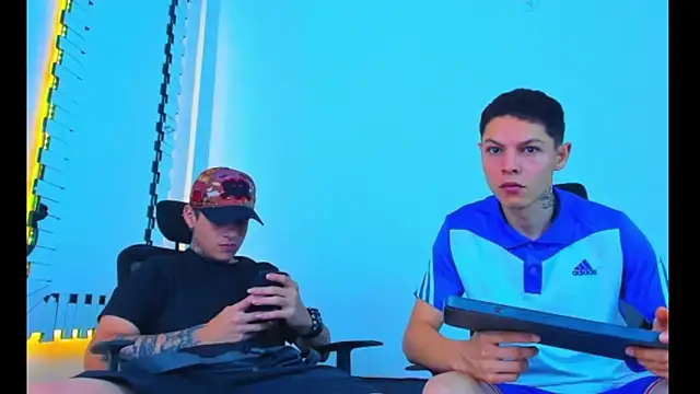 HOT boy2025 online show from November 27, 6:38 am