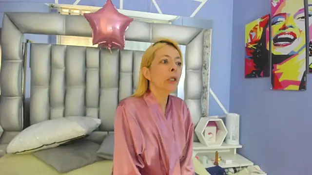 sophia ny online show from November 19, 3:12 pm