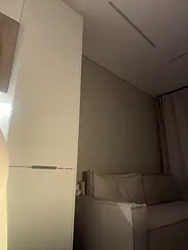 WildOrchid online show from April 14, 10:21 pm