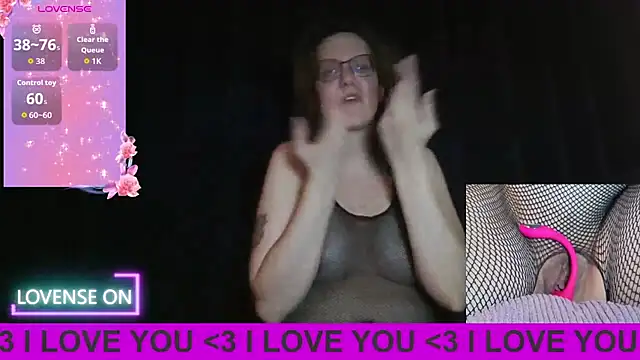 PernillaGirl online show from March 18, 7:52 pm