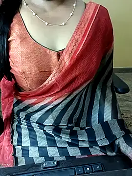 Lusty-couplee online show from February 19, 5:01 pm