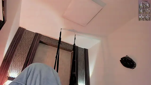 selene red  online show from December 3, 5:48 pm