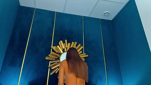 AprilWong online show from July 22, 5:30 am